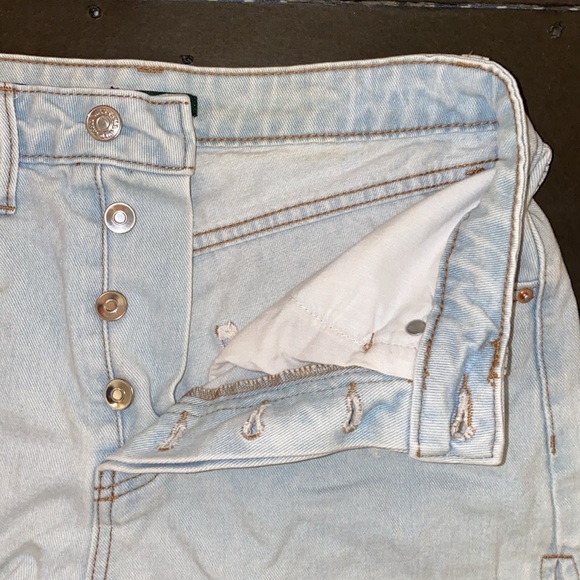 Wild Fable Size 2 Wash Out Denim Cutoff Button Fly Jean Shorts - Picture 5 of 9